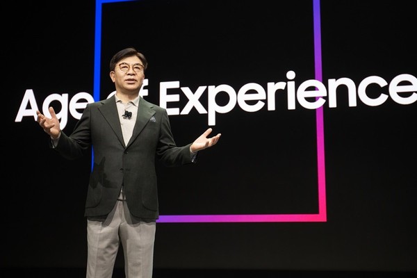 삼성전자 김현석 대표가 지난 7일 'CES 2020 기조연설'에서 미래 기술이 나아갈 방향을 주제로 삼성전자의 최신 기술과 제품을 설명하고 있다. /사진=삼성전자