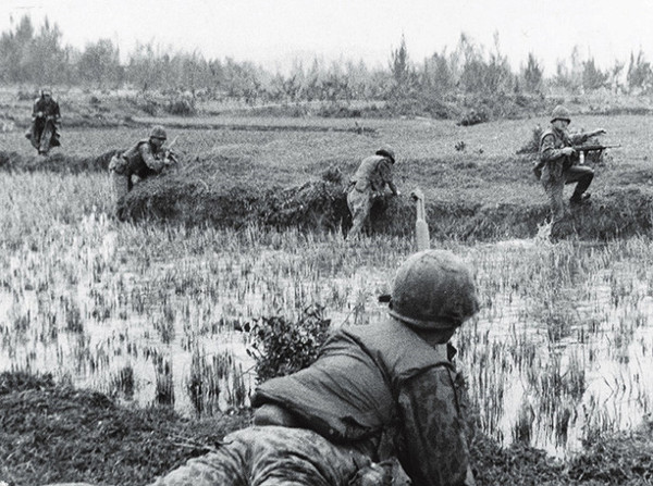 1967년 월남전 당시 제2해병여단인 청룡부대의 작전 모습. /사진=대한민국고엽제전우회 경북지부