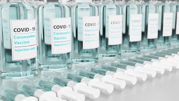 코로나19 백신의 대표적인 부작용에 대한 진단을 보장해주는 ‘백신보험’이 이달 말부터 잇따라 출시된다. /사진=픽사베이