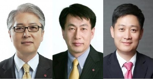 왼쪽부터 권봉석, 권순황, 홍범식 사장.