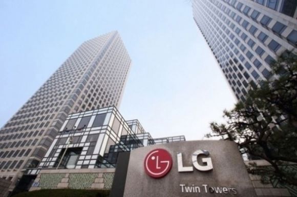 LG그룹 계열사 직원들의 잇단 방역수칙 위반에 구광모 회장이 난처한 입장에 처했다. /사진=LG그룹