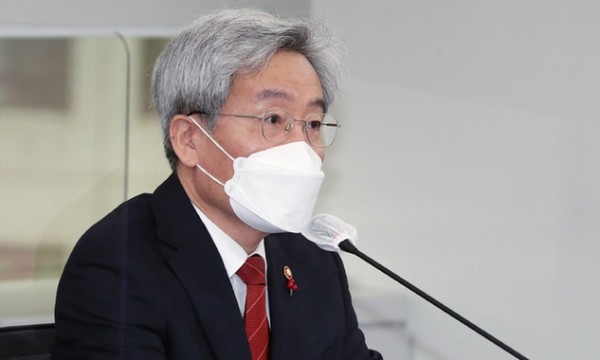 고승범 금융위원장이 지난 15일 ‘금융플랫폼 혁신 활성화를 위한 간담회’에서 발언하고 있다. /사진=금융위원회