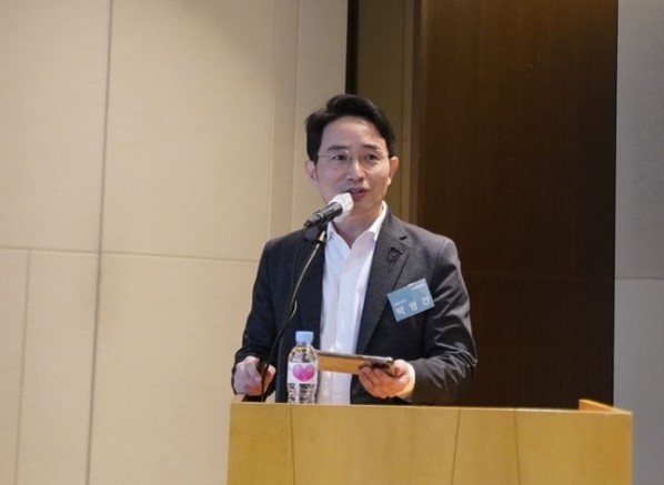 박영건 꿈비 대표이사가 지난달 26일 기업공개(IPO) 기자간담회에서 성장 전략을 소개하고 있다. /사진=꿈비