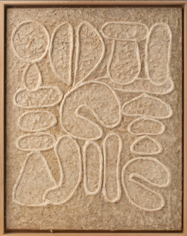 구성, 1979, 캔버스에 끈과 종이 콜라주, 63.8×50.8cm