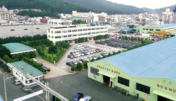 인공지능(AI) 신사업 기대감을 전한 동일고무벨트 주가가 가격제한폭까지 치솟았다. /사진=동일고무벨트