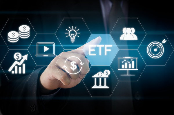 국내 AI 반도체 기업에 투자하는 상품 등 ETF 3종이 18일 코스피시장에 신규 상장한다. /사진=이미지투데이