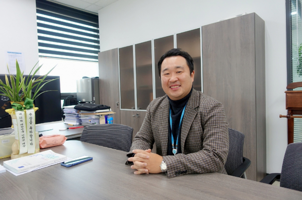 한국거래소가 ‘이노그리드’(김명진 대표·사진)의 코스닥시장 상장 예비심사 승인 결과의 효력을 불인정하기로 결정했다. /사진=이노그리드