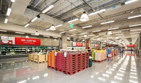 금융감독 당국이 홈플러스 사태로 제기된 여러 의혹을 확인하기 위해 MBK에 대한 검사에 착수했다. /사진=홈플러스