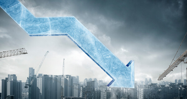 부동산 정책의 효과가 반감할 수 있다고 판단한 한국은행이 7월 기준금리를 동결했다. /일러스트=이미지투데이